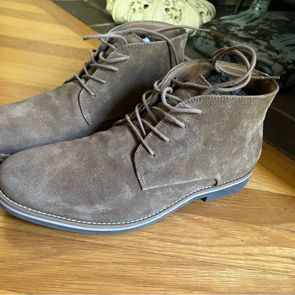 Men's Brown Suede Chukka Boots - Picture 2 of 15
